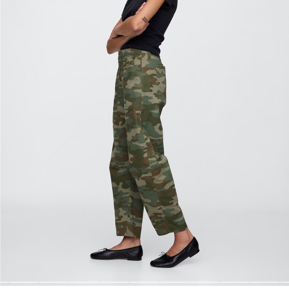 GAP Factory Women’s Barrel Camouflage Pants - 10 - Picture 9 of 13